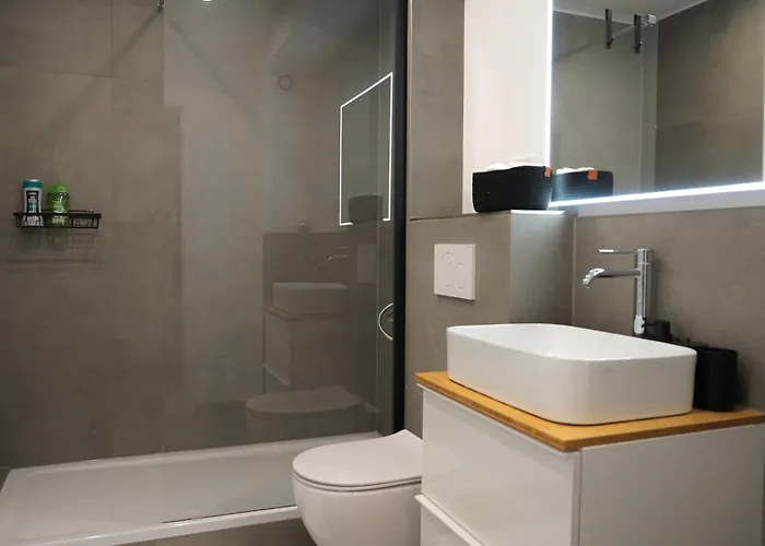 Modern & Zentral Naehe Duesseldorf Und Koeln Wuppertal